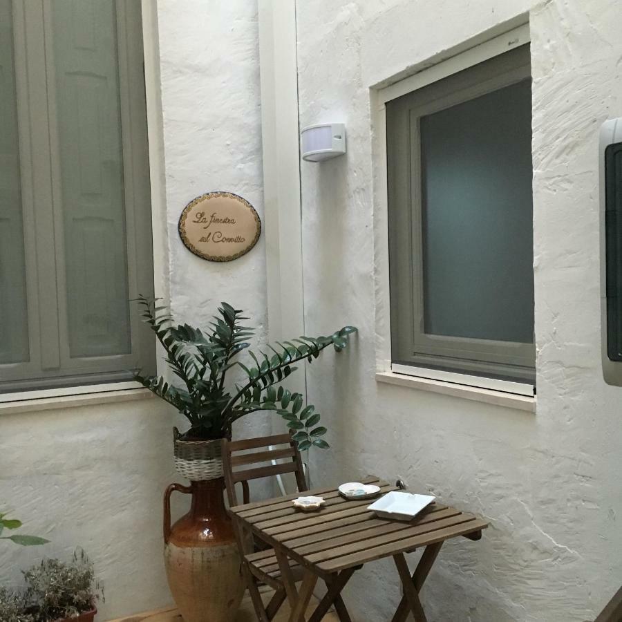 レッチェ ラ フィネストラ スル コンビット B＆B　 Bed & Breakfast エクステリア 写真