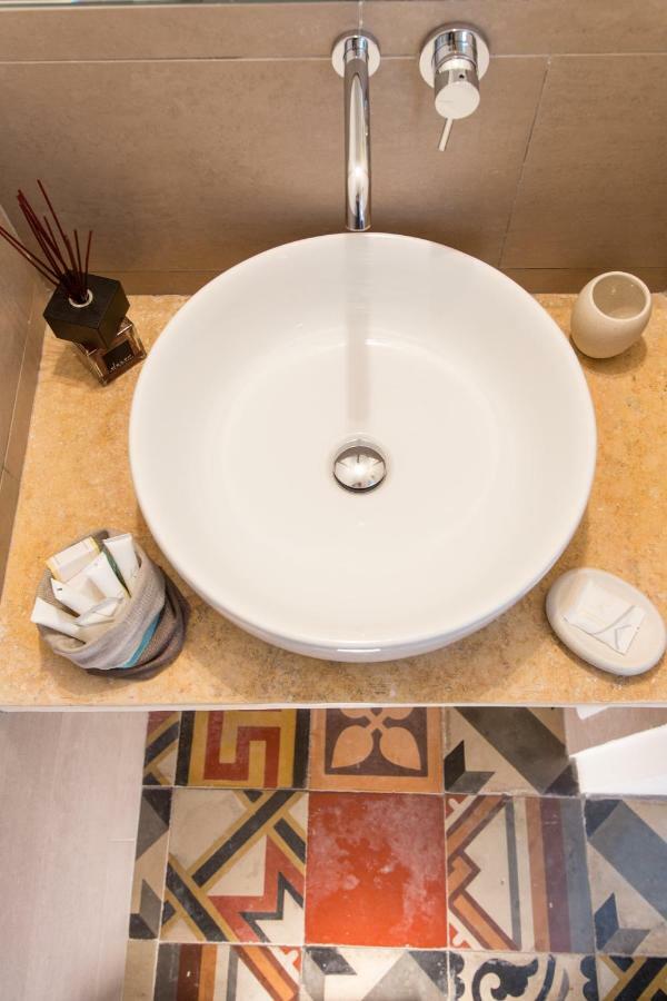 レッチェ ラ フィネストラ スル コンビット B＆B　 Bed & Breakfast エクステリア 写真