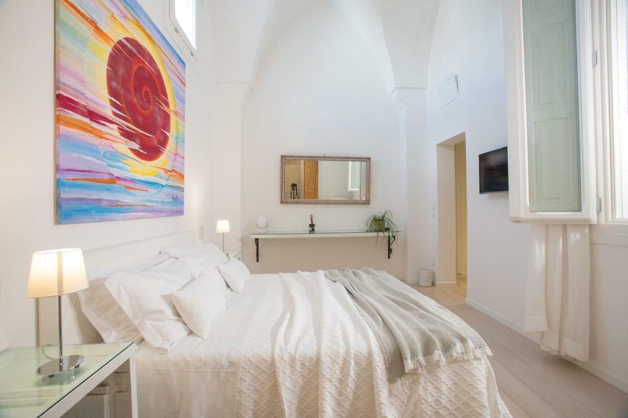 レッチェ ラ フィネストラ スル コンビット B＆B　 Bed & Breakfast エクステリア 写真