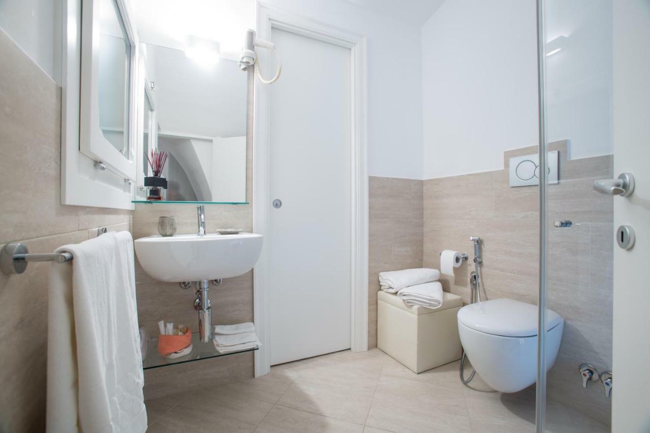 レッチェ ラ フィネストラ スル コンビット B＆B　 Bed & Breakfast エクステリア 写真